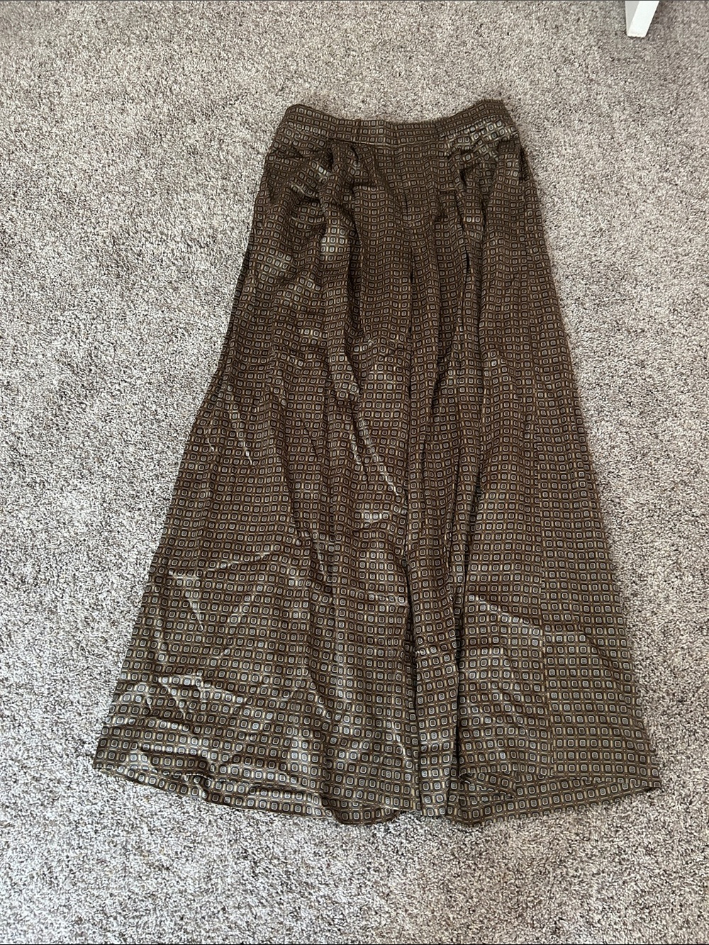 NWT Banana Republic Women's Brown Patterned pleated silk wide leg pants